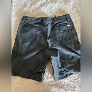 The north face short size 4